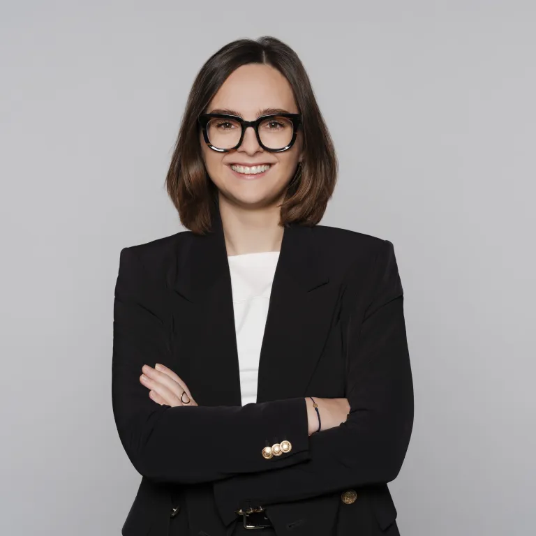Angela Bis